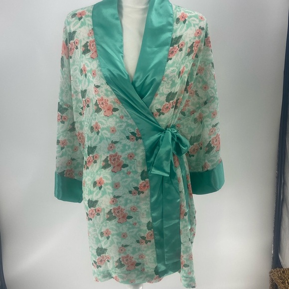 Victoria's Secret peach and aqua, wraparound silky feeling floral robe - Picture 4 of 15